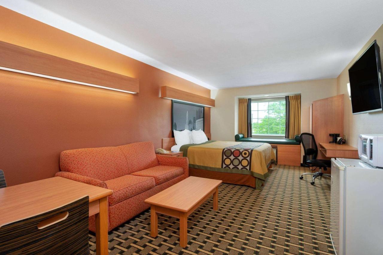 Hotel Super 8 By Wyndham Columbus West Exterior foto